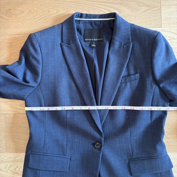 Banana Republic Lightweight Wool Blazer Navy Size 4 Petite - Picture 6 of 7